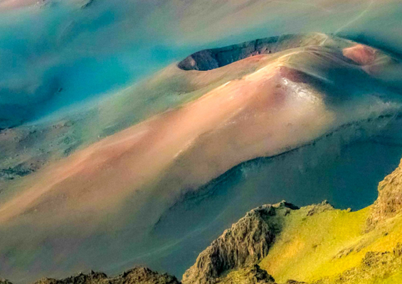 haleakala crater cinder cone maui 