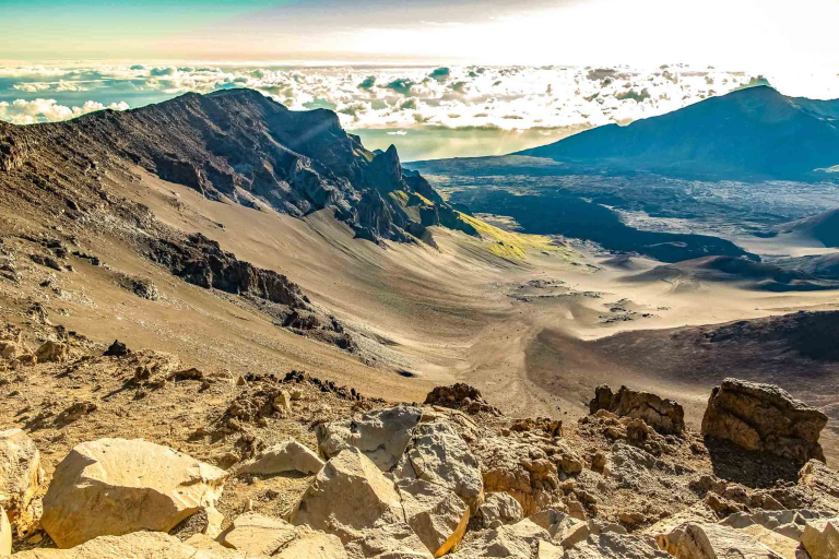 haleakala crater day maui feature