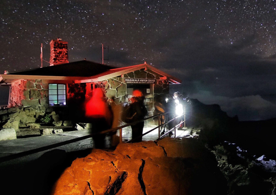 haleakala stargazing summit visitor center maui 
