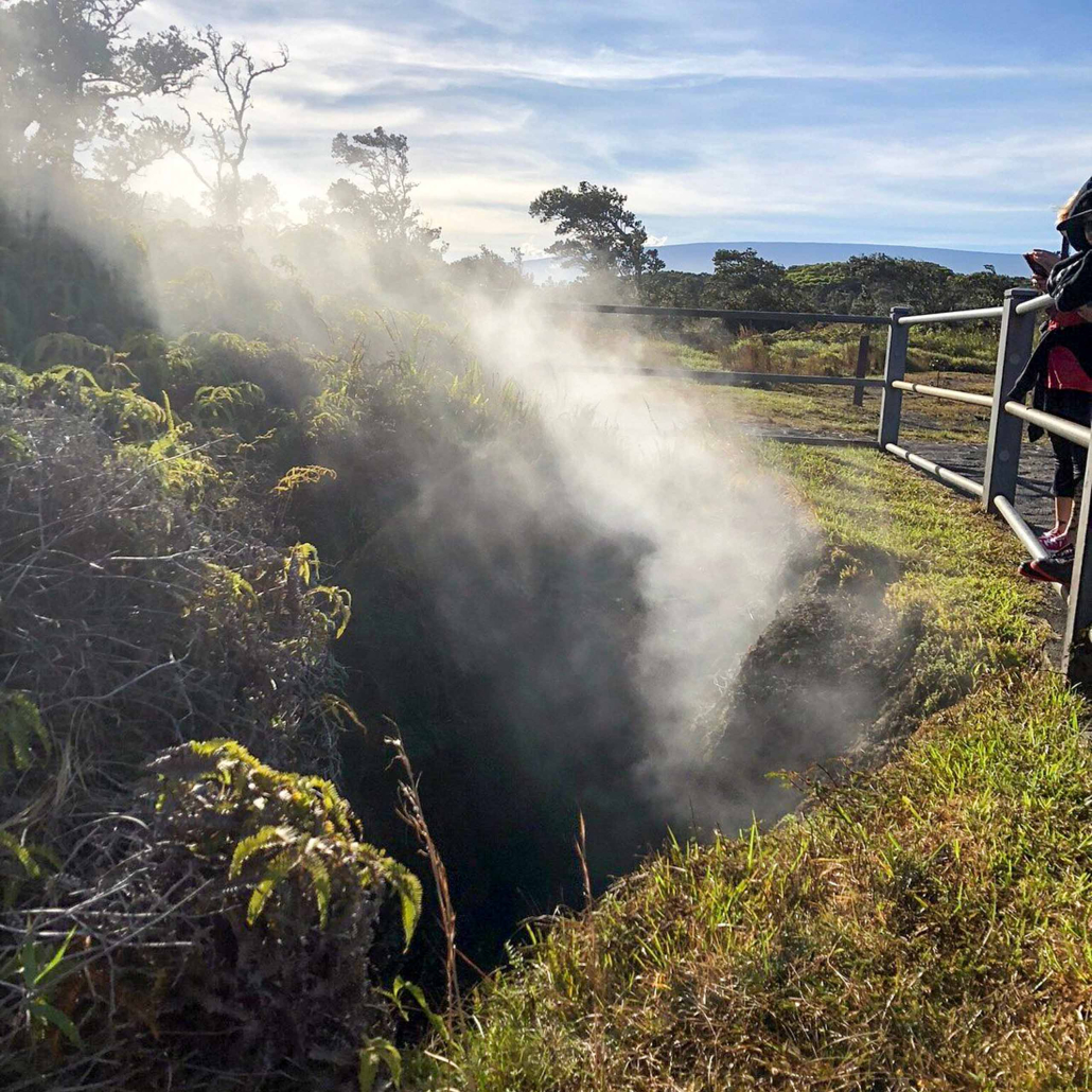 kapohokine hawaii island hiking adventure steam from volcano