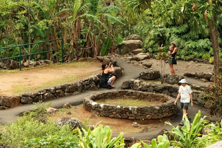 Iao Valley Cultural Site Visitors Maui