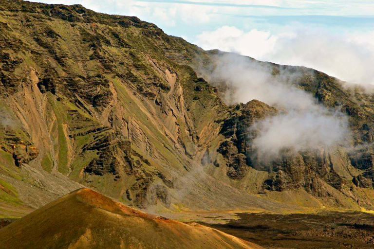 blue hawaiian helicopters haleakala and hana mountain overview