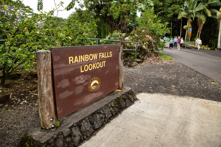 rainbow falls lookout sign feature