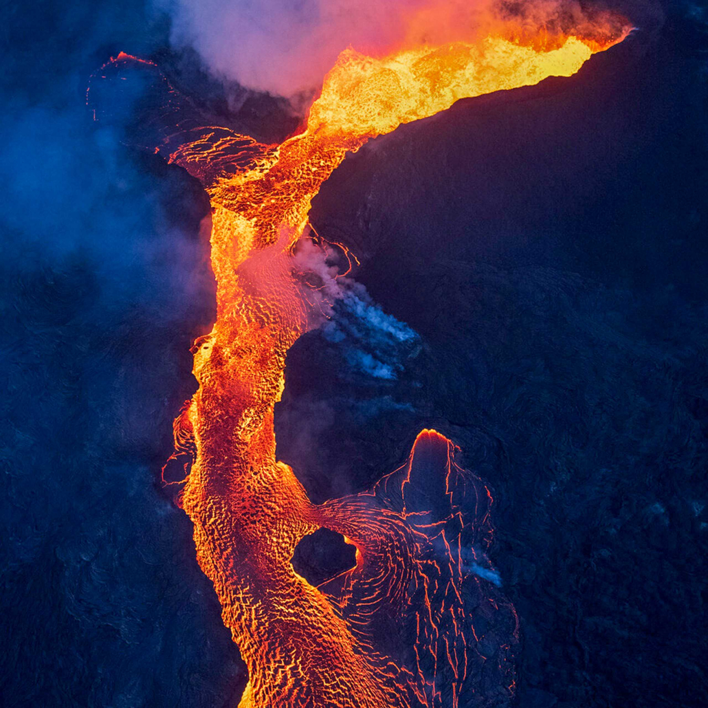 kilauea lava flow big island paradise helicopters 
