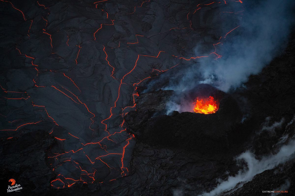 pond of lava within its cone latest kilauea overflight big isalnd paradise helicopters