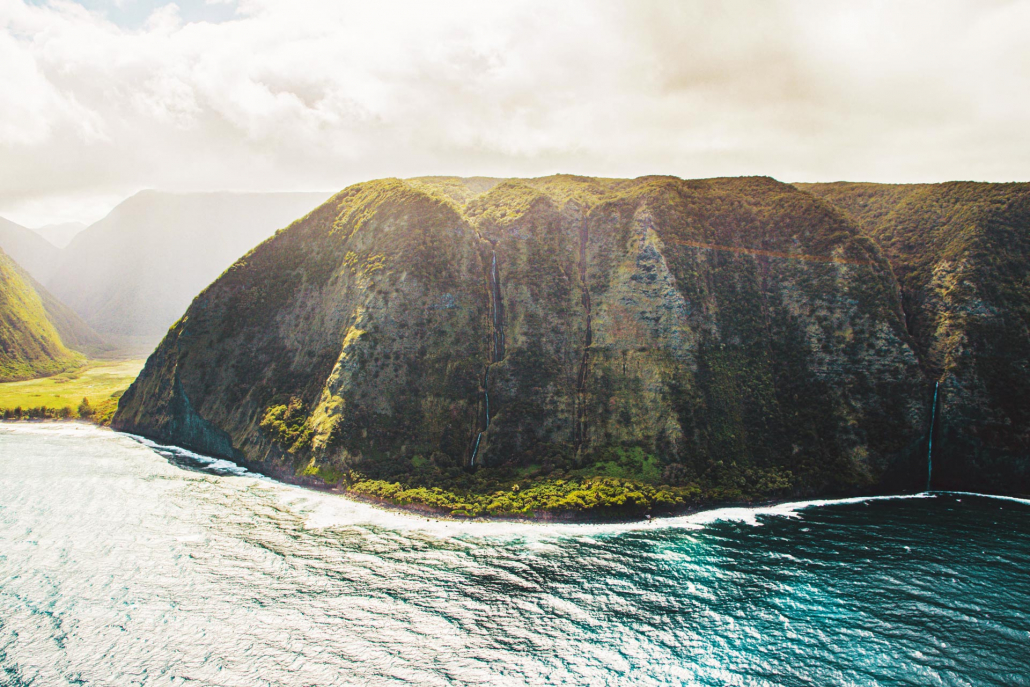 viewing the rugged kohala coast and experiencing the lush kohala valleys big island paradise helicopters