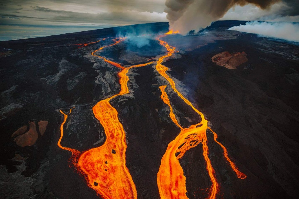 gorgeous photo of mauna loa eruption pic big island paradisecopters