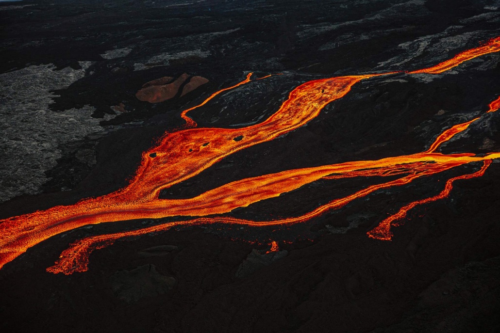 mauna loa eruption pic big island paradisecopters