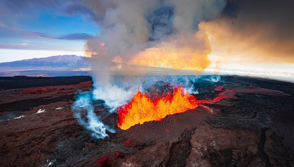 the  mauna loa eruption big island hawaii