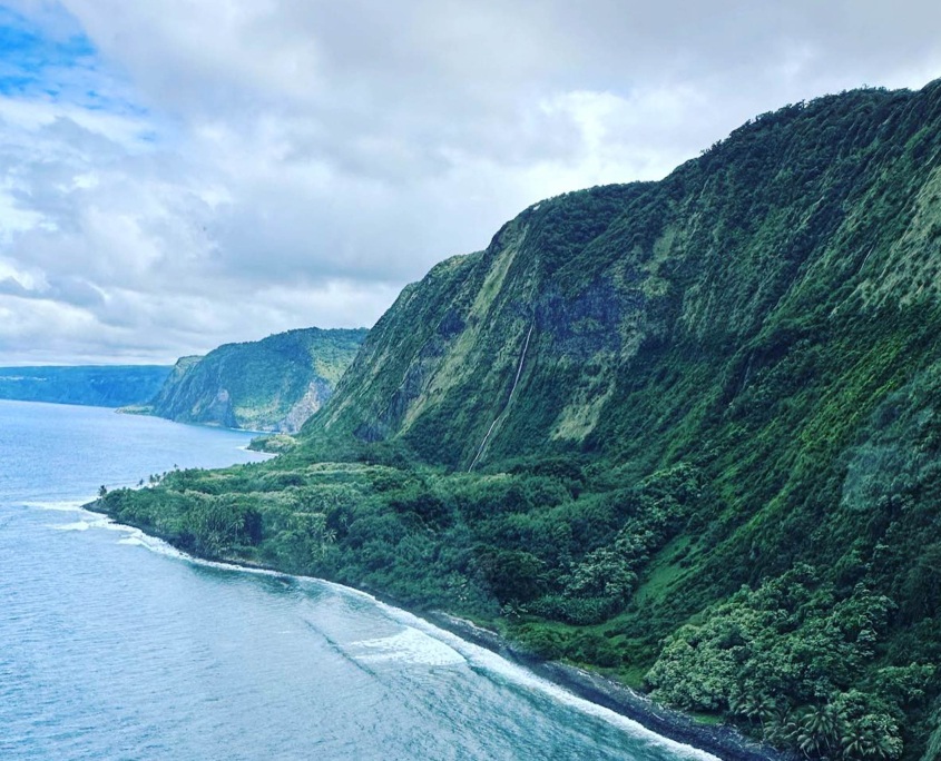 sunshinehelicopter big island breathtaking coastlines slide